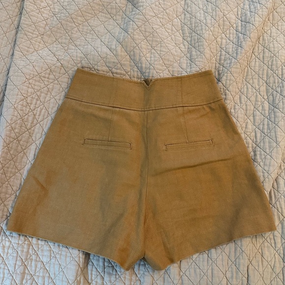Veronica Beard Alicia Linen High Waisted Pleated Shorts in Camel Size 4 - Picture 4 of 6